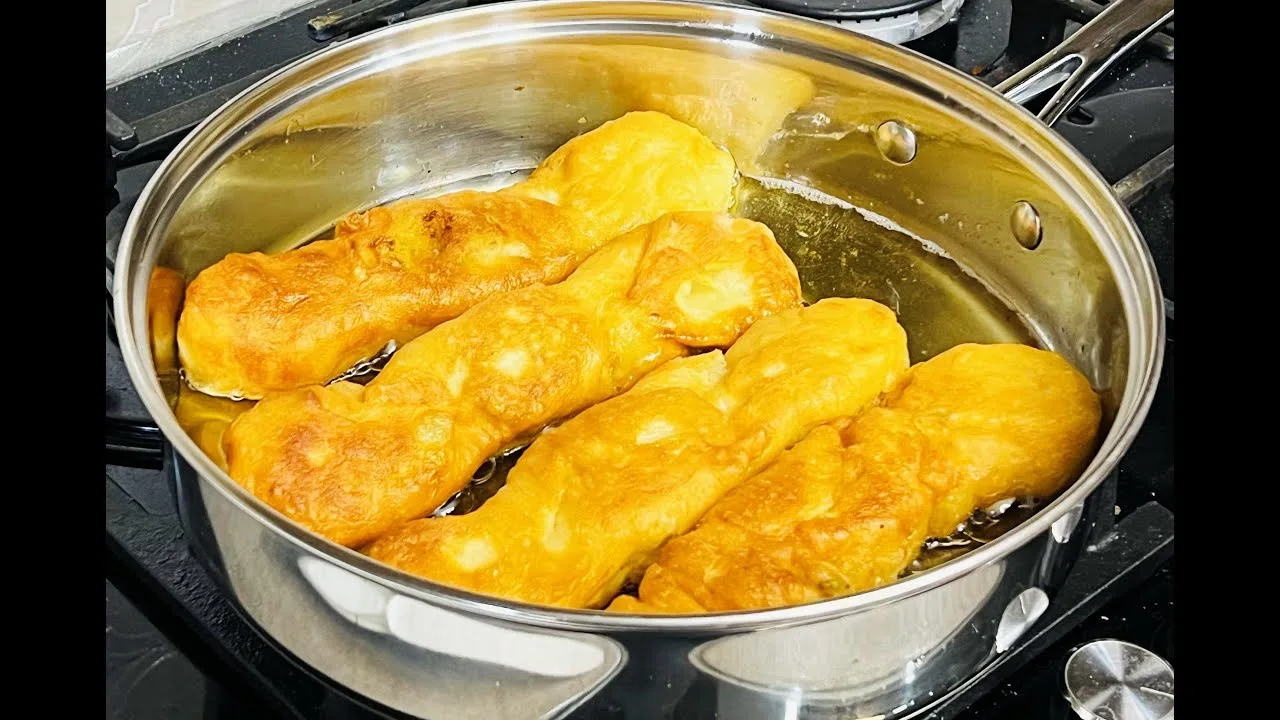 Дрожжевые пирожки с картошкой из простых и доступных продуктов