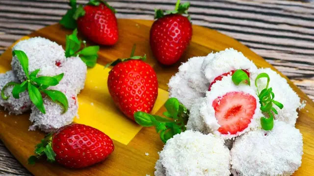 Полезные трюфельные конфеты из клубники