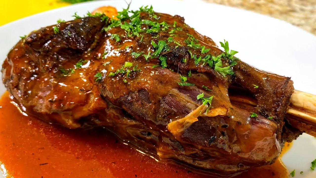 Мясо на праздничный стол в духовке
