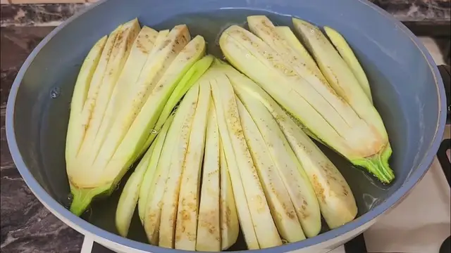 Вкусные баклажаны на сковороде