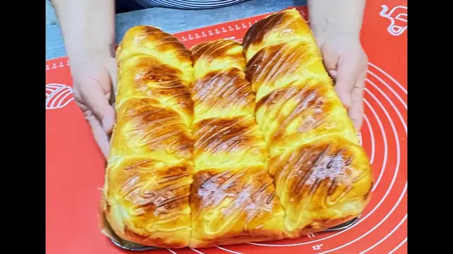 Булочки с заварным кремом и изюм