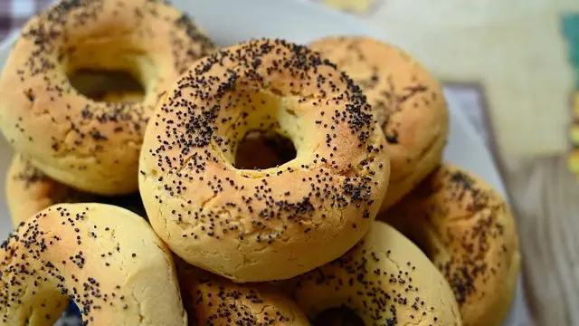 Заварные бублики с маком