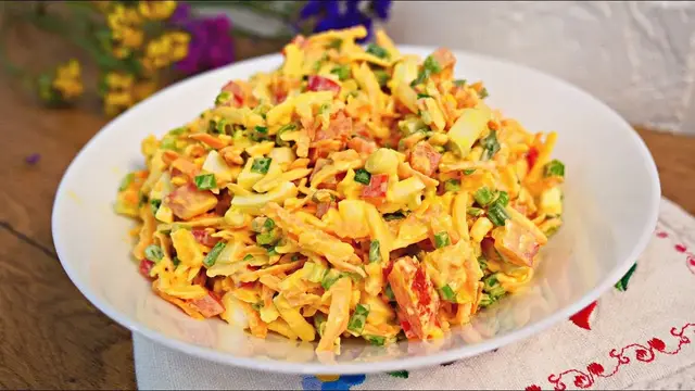 Недорогой салат из болгарского перца