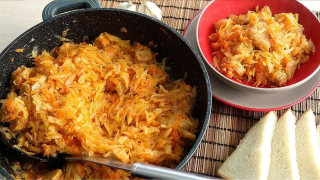 Тушеная капуста со свининой
