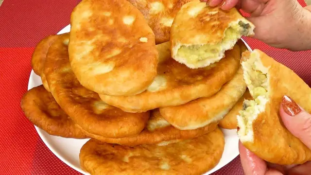 Жареные пирожки с картошкой