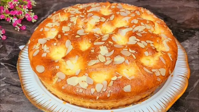 Пирог со сгущёнкой