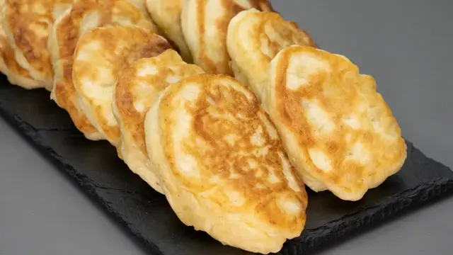 Пышные оладьи с яблоками