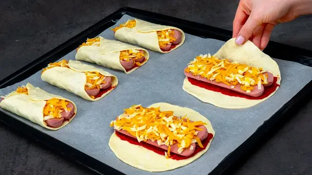 Вкусный сосиски в тесте