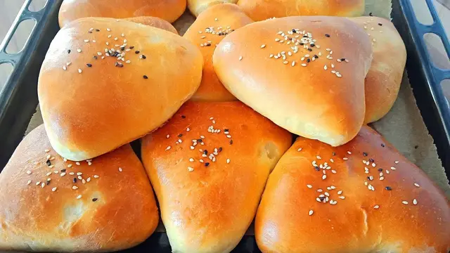 Воздушные пирожки с курицей и картошкой