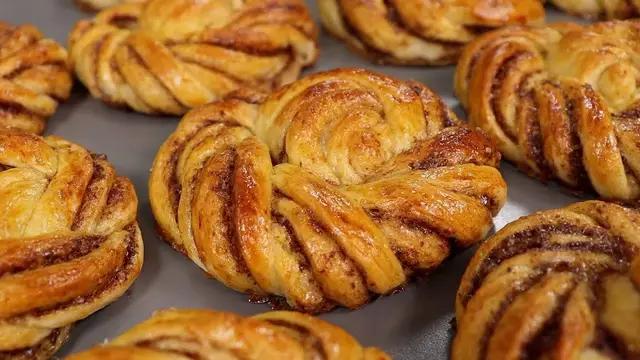 Нежные и воздушные булочки с корицей