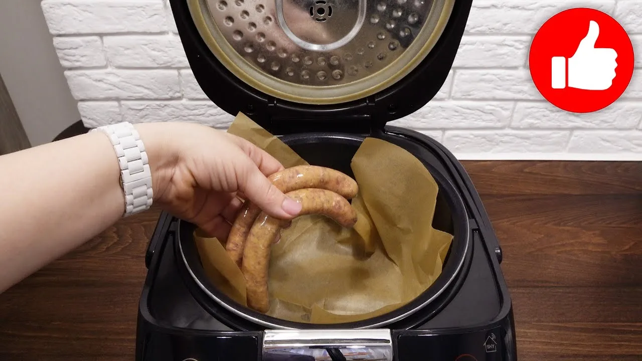 Картошка с купатами в мультиварке