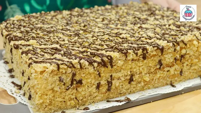 Вкусный торт с орехами и карамельным кремом