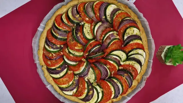 Лёгкий пирог с кабачками