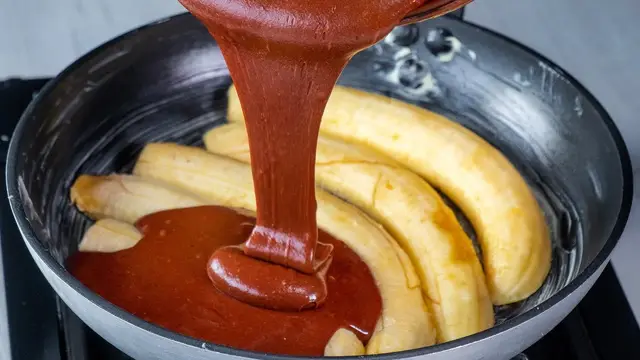 Банановый пирог с карамелью