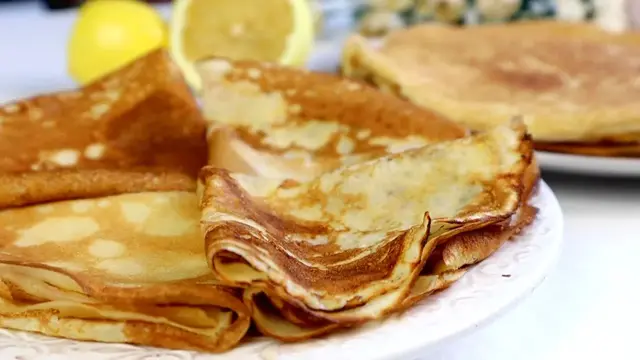 Нежные лимонные блинчики на молоке