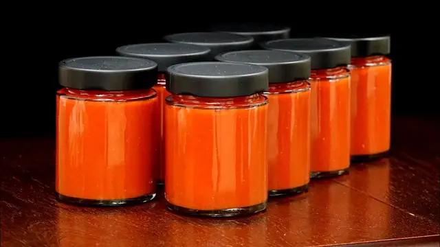 Кетчуп и аджика из кабачков
