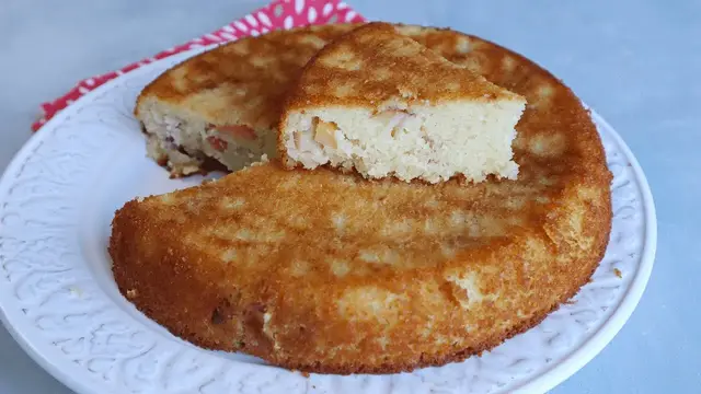 Сочный манник с яблоками