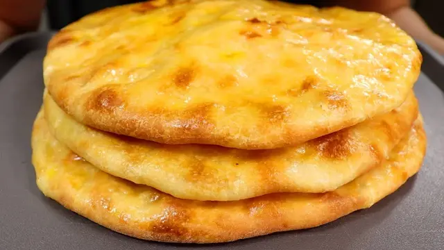 Вкусные лепешки с начинкой в духовке
