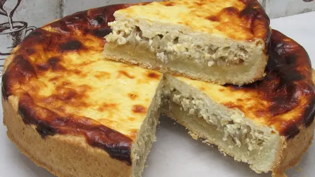 Луковый пирог на каждый день