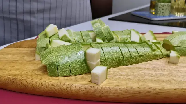 Лёгкая закуска из кабачков