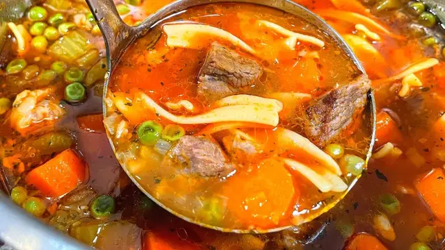 Простой суп с лапшой и мясом на каждый день