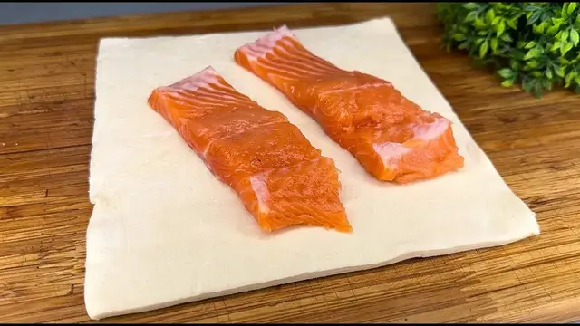 Рыбные шашлычки в слоёном тесте