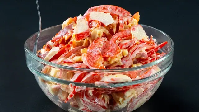 Простой и вкусный салат на обед