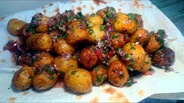 Очень вкусная картошка в казане