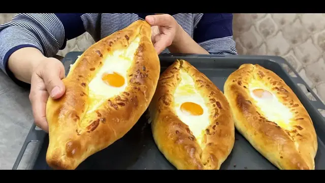 Изумительные хачапури по-аджарски