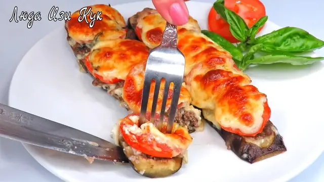 Баклажаны в духовке с фаршем и сыром