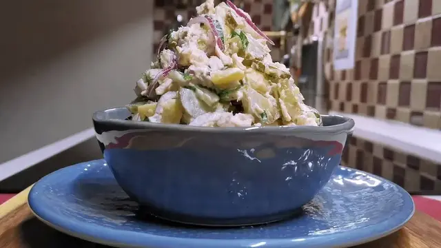 Салат с курицей на праздничный стол 