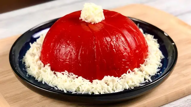 Вкуснейший салат с куриным филе на новогодний стол 