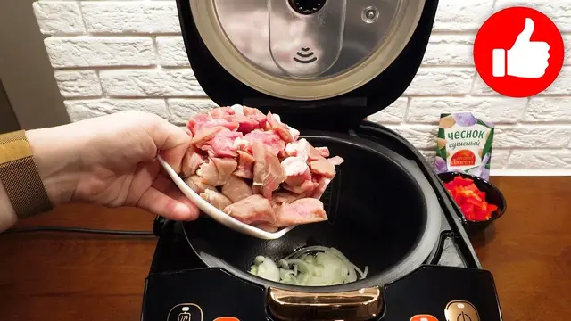 Сочное мясо на ужин в мультиварке