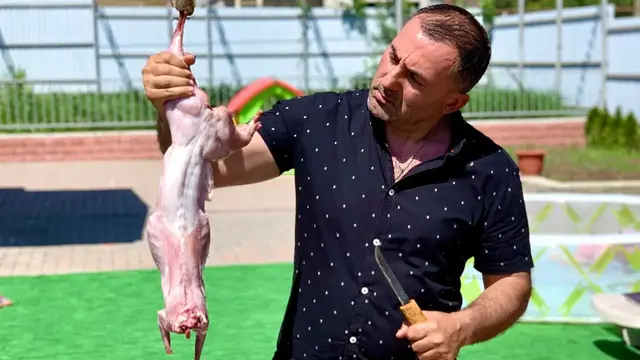 Кролик в томатном соусе 