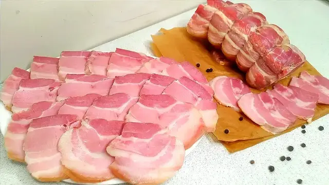 Вкусная свиная грудинка