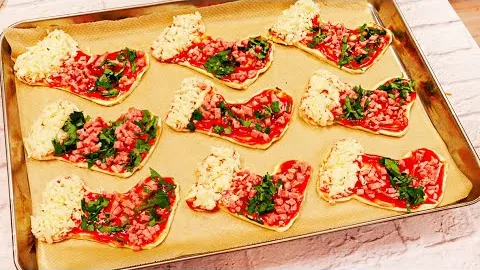 Оригинальная мини-пицца на Рождество