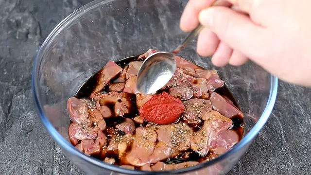 Вкусный ужин из куриной печени