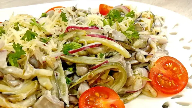 Вкусный салат с баклажанами