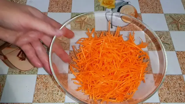 Салат за 1 минуту из моркови