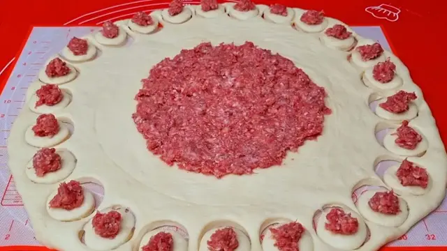 Пирог с вкусной начинкой