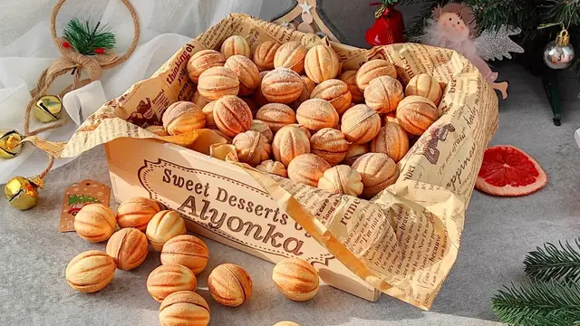 Орешки с вареной сгущенкой