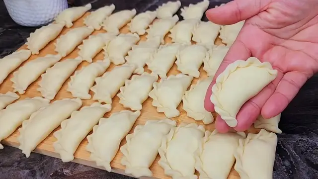 Вкусные вареники с творогом