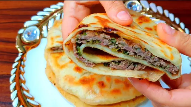 Лепёшки с мясом 