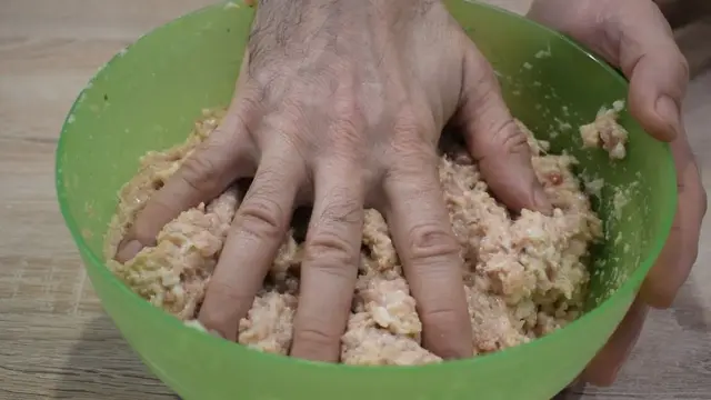 Вкуснейшие домашние котлеты