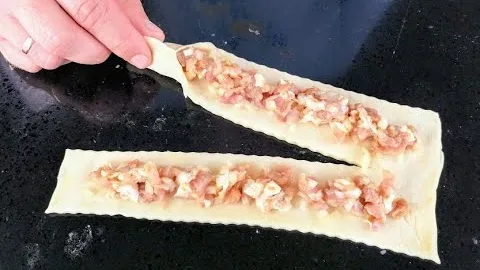 Слойки с мясом