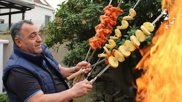 Вкусный и сочный шашлык 