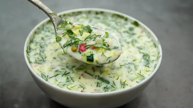 Окрошка без мяса и без колбасы