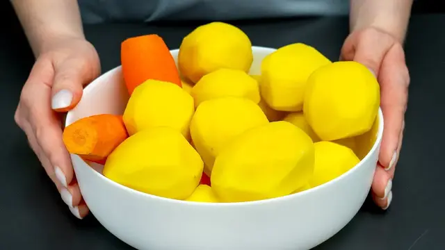 Картофельные котлеты с грибной начинкой