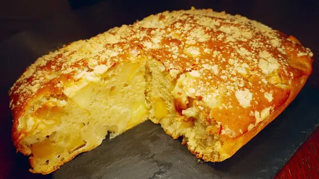 Яблочный пирог на молоке