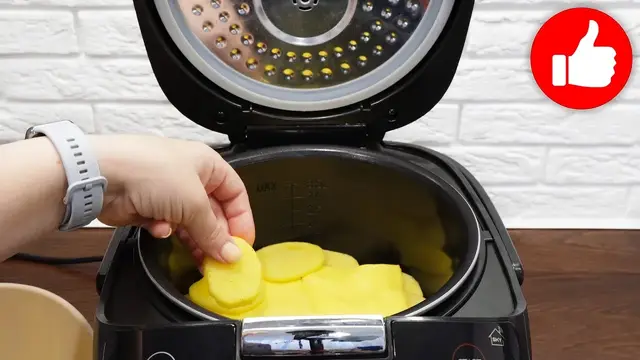 Картофель с сыром в мультиварке